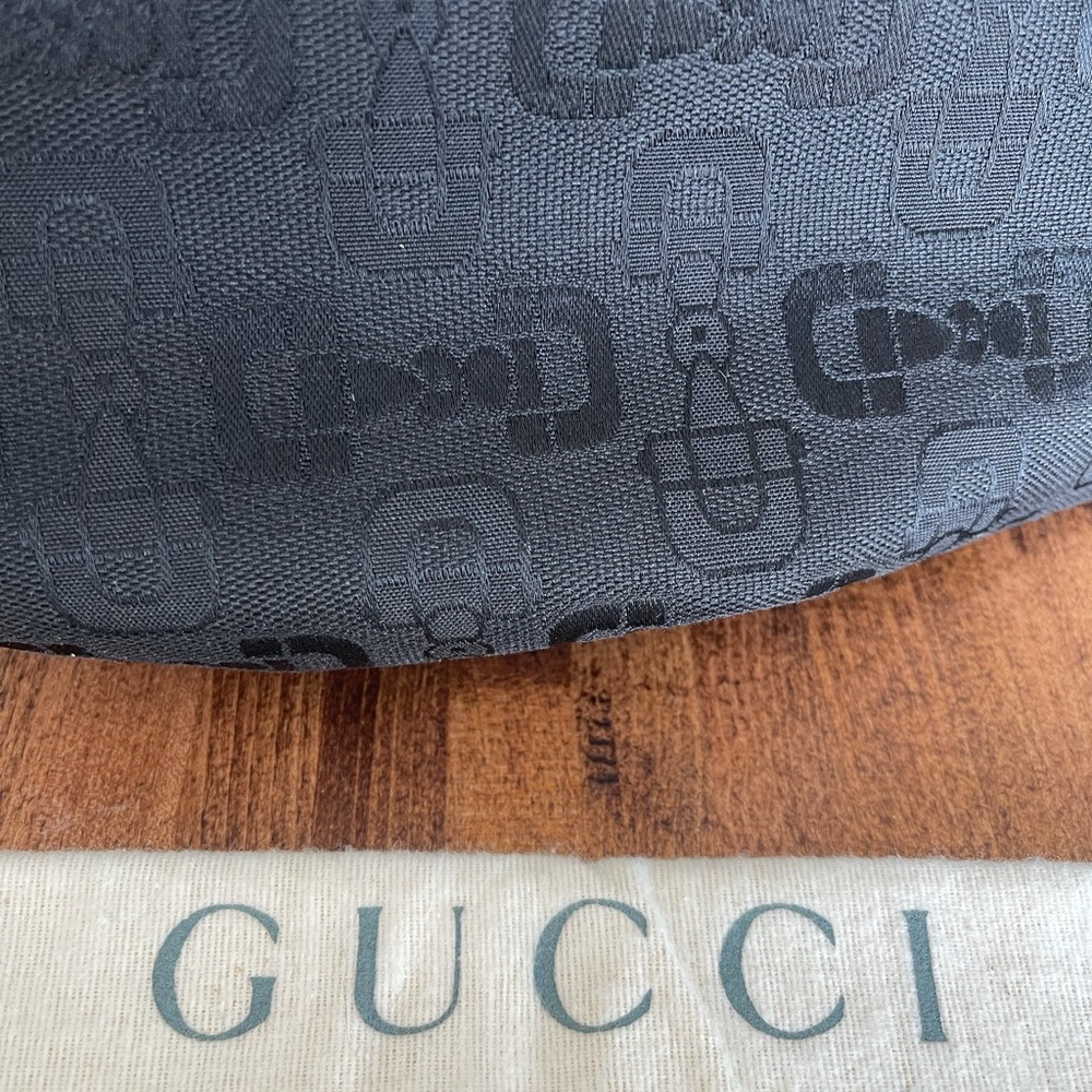 Authentic Gucci Hobo Bag!! - Picture 3 of 13